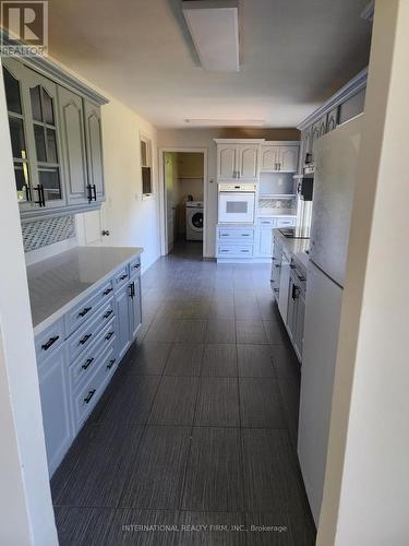 4475 Highway 2, Clarington, ON - Indoor Photo Showing Kitchen