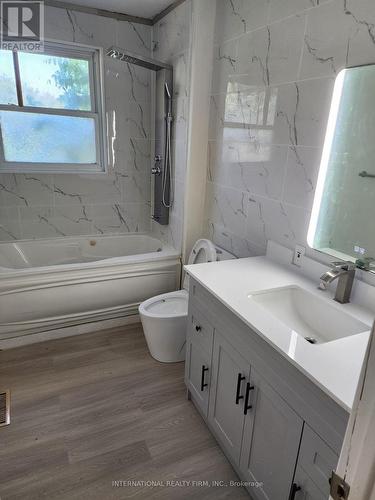 4475 Highway 2, Clarington, ON - Indoor Photo Showing Bathroom