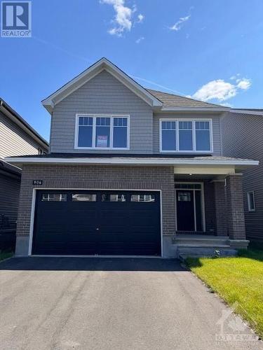 Beautiful "Concord" model family home with 3 bedrooms +loft on quiet side street. - 906 Echinacea Row, Ottawa, ON - Outdoor