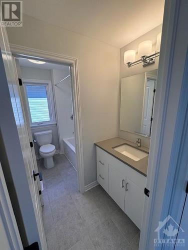 906 Echinacea Row, Ottawa, ON - Indoor Photo Showing Bathroom