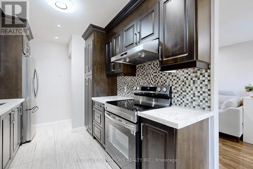 58 Verne Crescent, Toronto (Malvern), ON - Indoor Photo Showing Kitchen With Upgraded Kitchen