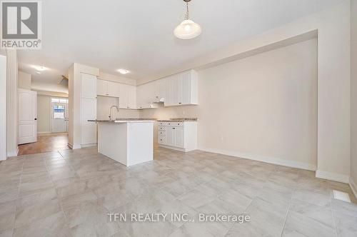 45 Lavender Road, Thorold, ON - Indoor Photo Showing Kitchen