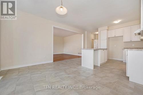 45 Lavender Road, Thorold, ON - Indoor Photo Showing Kitchen