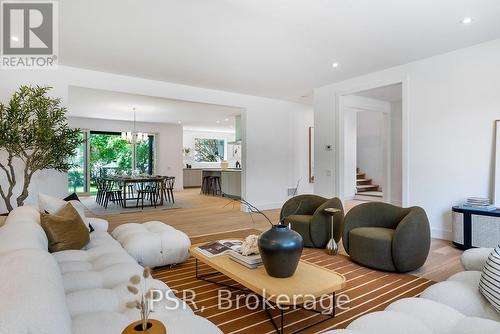 2084 Tolman Road, Mississauga (Lakeview), ON - Indoor Photo Showing Living Room