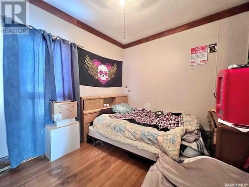 111 4Th Avenue W, Rosetown, SK - Indoor Photo Showing Bedroom