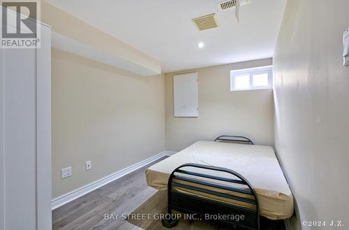 67 Grove Park Crescent, Toronto (Don Valley Village), ON - Indoor