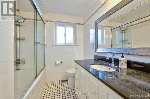 67 Grove Park Crescent, Toronto (Don Valley Village), ON - Indoor Photo Showing Bathroom