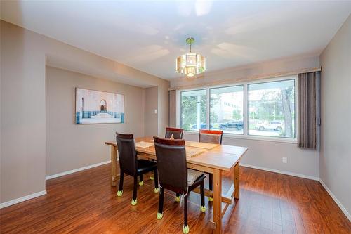 309 Booth Drive, Winnipeg, MB - Indoor Photo Showing Dining Room