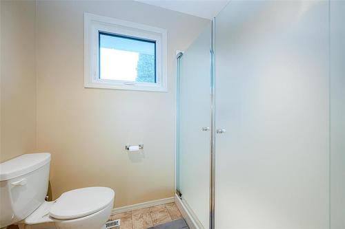 309 Booth Drive, Winnipeg, MB - Indoor Photo Showing Bathroom