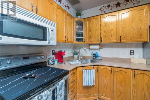 301 - 24 Ransom Street, Halton Hills (Acton), ON - Indoor Photo Showing Kitchen