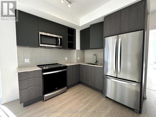 1912 - 50 Dunfield Avenue, Toronto (Mount Pleasant East), ON - Indoor Photo Showing Kitchen