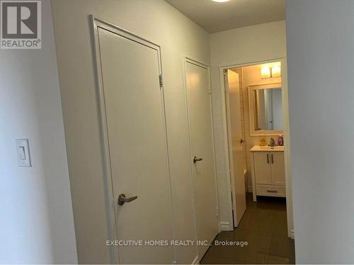 3111 Eglinton Avenue E, Toronto (Scarborough Village), ON - Indoor Photo Showing Other Room