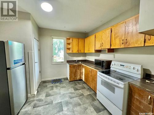 2259 Osler Street, Regina, SK - Indoor Photo Showing Kitchen