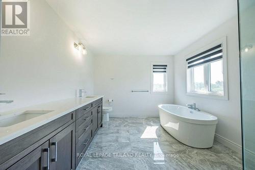 53 Hazelwood Pass, Thames Centre (Dorchester), ON - Indoor Photo Showing Bathroom