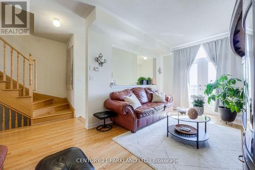 178 Farooq Boulevard, Vaughan (Vellore Village), ON - Indoor Photo Showing Living Room