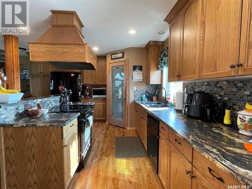 27Km East Of Meadow Lake, Meadow Lake Rm No.588, SK - Indoor Photo Showing Kitchen With Double Sink