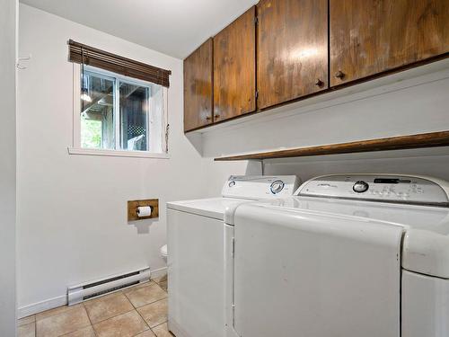 Bathroom - 35 Rue Du Plateau, Mont-Blanc, QC - Indoor Photo Showing Laundry Room