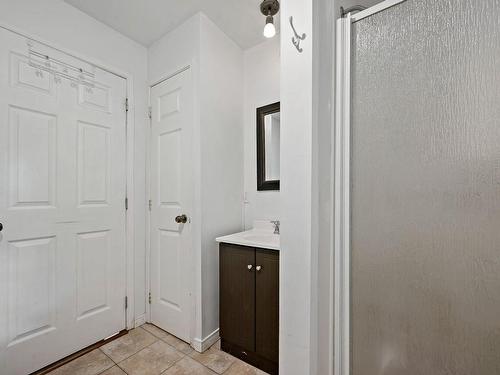 Bathroom - 35 Rue Du Plateau, Mont-Blanc, QC - Indoor Photo Showing Other Room