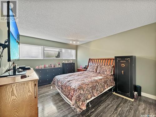 2051 97Th Street, North Battleford, SK - Indoor Photo Showing Bedroom