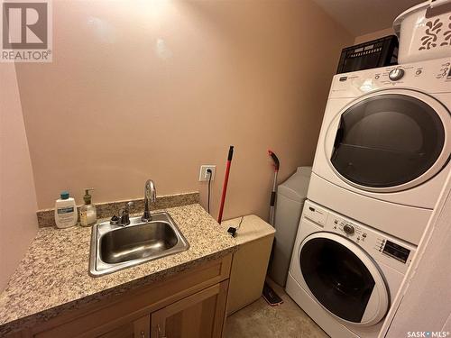 5 Clearsand Drive, Candle Lake, SK - Indoor Photo Showing Laundry Room