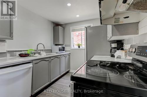 283 Dunsmore Lane, Barrie (Georgian Drive), ON - Indoor Photo Showing Kitchen