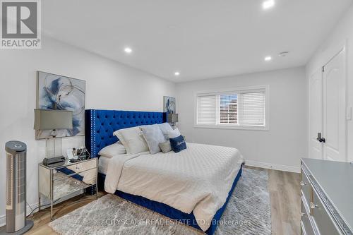 6421 Donway Drive, Mississauga, ON - Indoor Photo Showing Bedroom