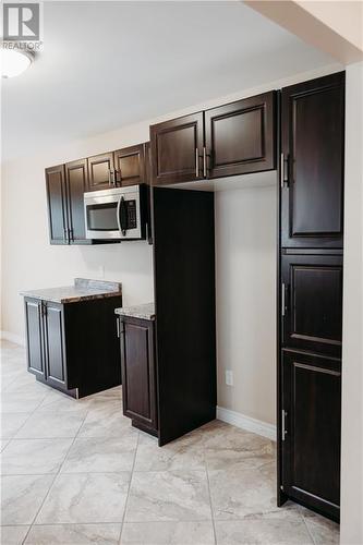 2240 Pitt Street, Cornwall, ON - Indoor Photo Showing Kitchen