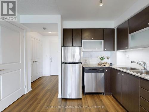 507 - 2015 Sheppard Avenue E, Toronto (Henry Farm), ON - Indoor Photo Showing Kitchen With Stainless Steel Kitchen With Double Sink