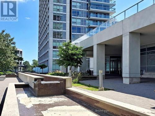 507 - 2015 Sheppard Avenue E, Toronto (Henry Farm), ON - Outdoor With Balcony