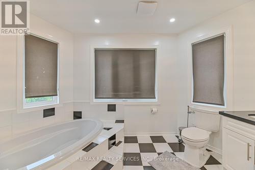 8 Ridelle Court, Brampton (Heart Lake West), ON - Indoor Photo Showing Bathroom