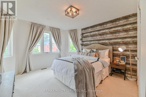 8 Ridelle Court, Brampton (Heart Lake West), ON - Indoor Photo Showing Bedroom