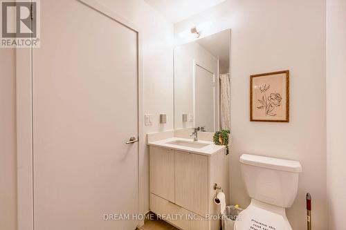 422 - 36 Forest Manor Road, Toronto (Henry Farm), ON - Indoor Photo Showing Bathroom