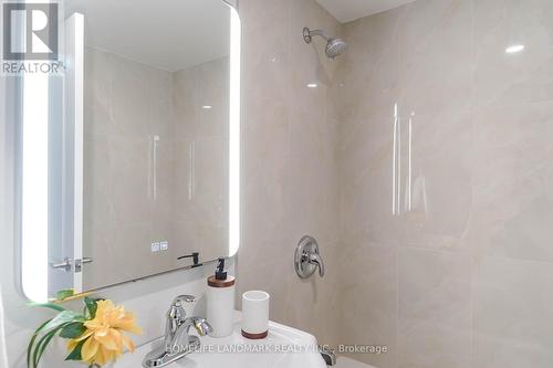 1209 - 1950 Kennedy Road, Toronto, ON - Indoor Photo Showing Bathroom