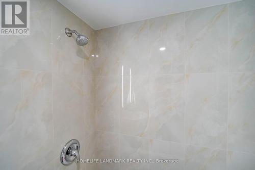 1209 - 1950 Kennedy Road, Toronto, ON - Indoor Photo Showing Bathroom