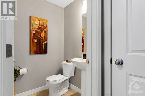 255 Condado Crescent, Ottawa, ON - Indoor Photo Showing Bathroom