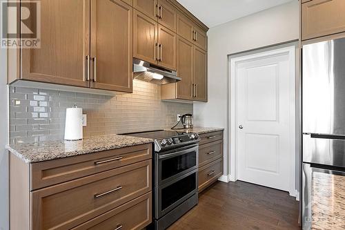 255 Condado Crescent, Ottawa, ON - Indoor Photo Showing Kitchen With Stainless Steel Kitchen With Upgraded Kitchen