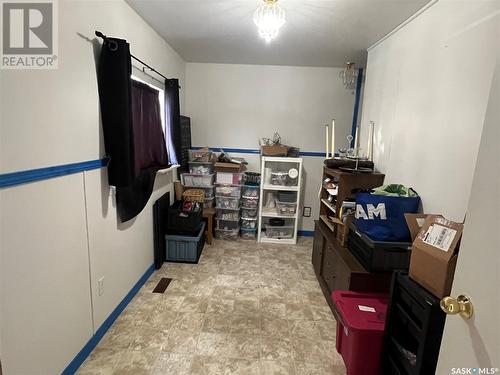 301 Virginia Avenue, Imperial, SK - Indoor