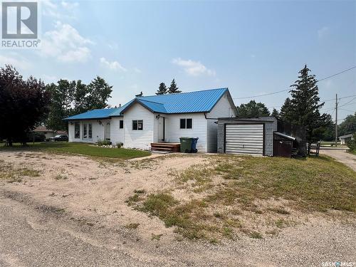 301 Virginia Avenue, Imperial, SK - Outdoor