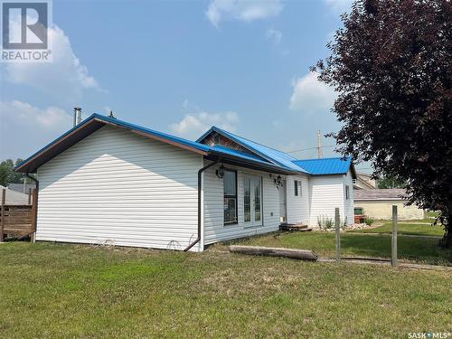 301 Virginia Avenue, Imperial, SK - Outdoor