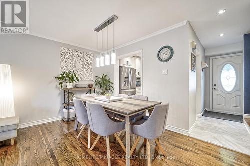 5 - 140 Ripley Court, Oakville, ON - Indoor Photo Showing Dining Room