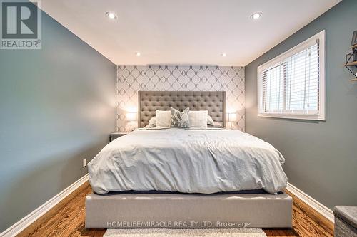 5 - 140 Ripley Court, Oakville, ON - Indoor Photo Showing Bedroom