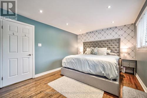 5 - 140 Ripley Court, Oakville, ON - Indoor Photo Showing Bedroom