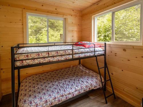 0 Queen Bee Island, District Of Kenora, ON - Indoor Photo Showing Bedroom