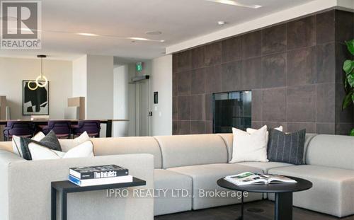 3606 - 185 Millway Avenue, Vaughan, ON - Indoor Photo Showing Living Room