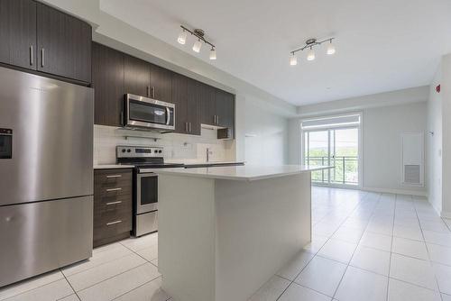 320 Plains Road|Unit #517, Burlington, ON - Indoor Photo Showing Kitchen