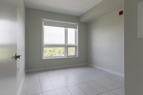 320 Plains Road|Unit #517, Burlington, ON - Indoor Photo Showing Other Room