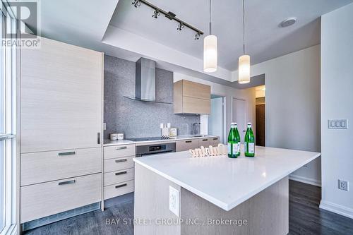 1808 - 11 Bogert Avenue, Toronto (Lansing-Westgate), ON - Indoor Photo Showing Kitchen With Upgraded Kitchen