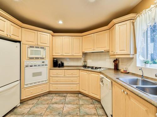 Kitchen - 12 Ch. De Rambervillers, Lorraine, QC - Indoor Photo Showing Kitchen With Double Sink