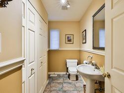 Powder room - 