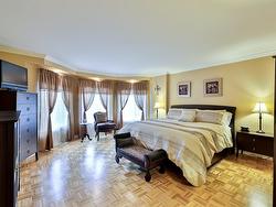 Master bedroom - 